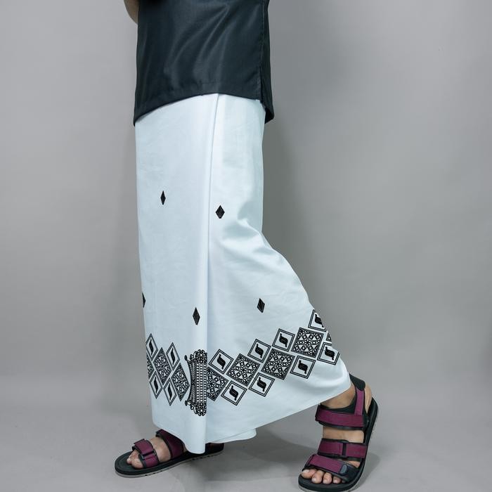 Pilihan- Katsae - Sarung Bordir Badran Putih Motif Timbul 100% Bordir Sarung Pria Dewasa Sarung