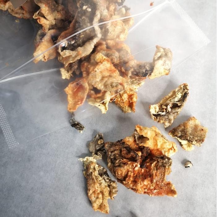 

PAKET ISI 4 EAT ME FISH SKIN KERIPIK KULIT IKAN