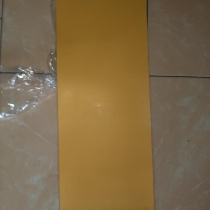 

Khusus Grab! Karet Ukir Lokal / Karet Kuning Hijau / Karet Stample