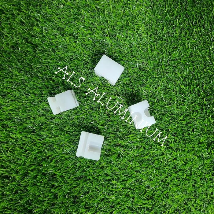 SIKU PLASTIK PINTU ALUMUNIUM BAHAN TIANG SLEDING (9055)