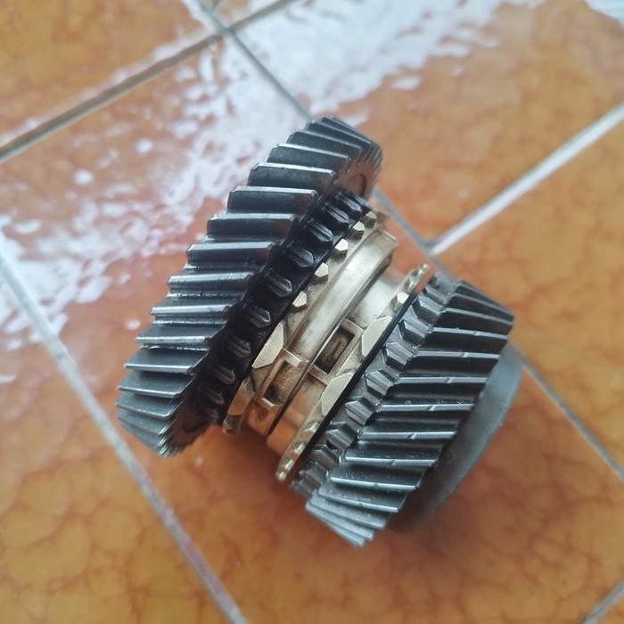GIGI 5 GIGI 3 SINKROMIS TRANSMISI MANUAL DAIHATSU GRAN GRAND MAX LUXIO