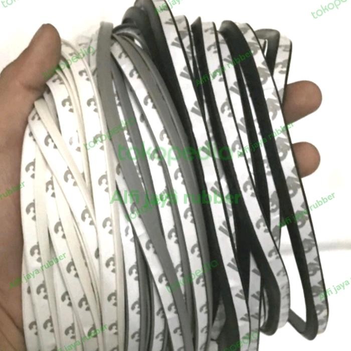 Karet List Bodykit / Spakbor Mobil Universal