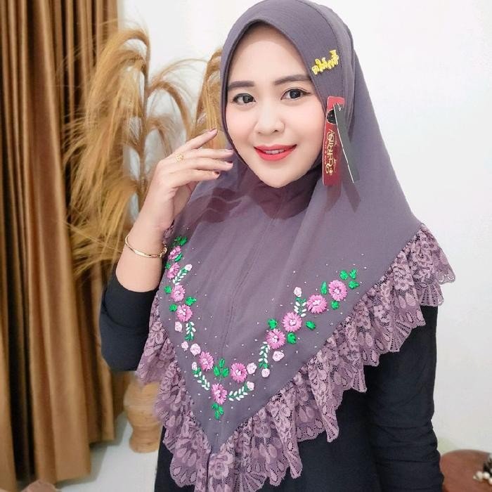 KirimCpT- Hijab Fo Azrina Sulam Bunga Mewah