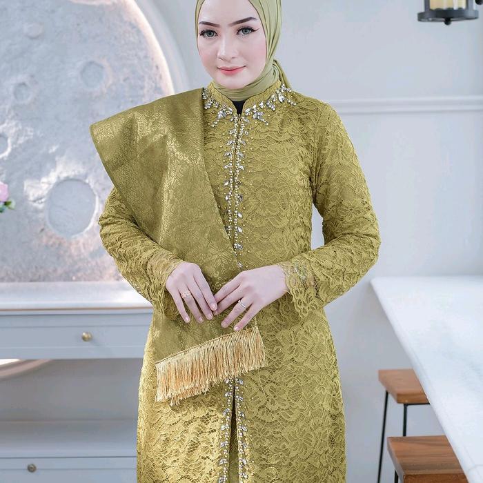 Kebaya Brokat Tunik Hanna dengan Hiasan Payet dan Rok Songket - Atasan, Pesta, Katun, Panjang, Wanit
