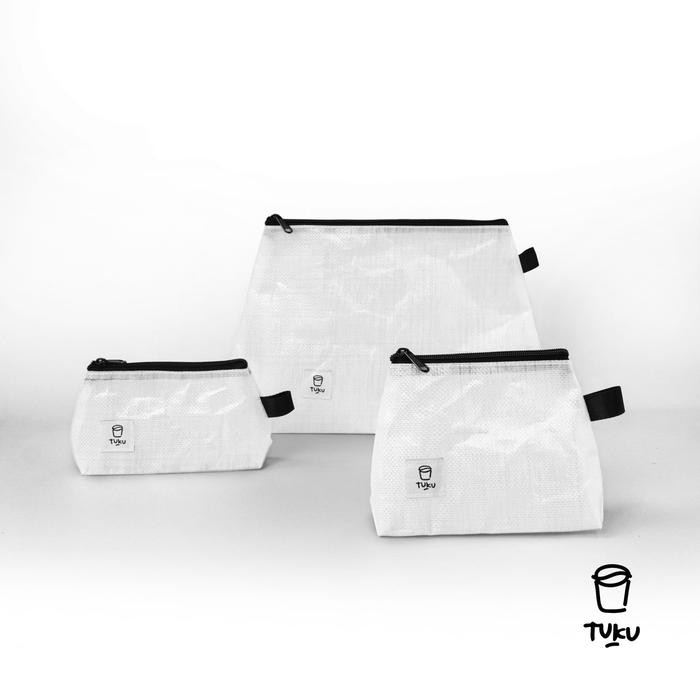 

Pouch Terpal Transparan TUKU