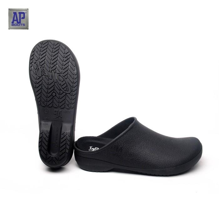 AP BOOTS AP CHEF HITAM - SEPATU SLIP ON DAPUR SHOES KARET
