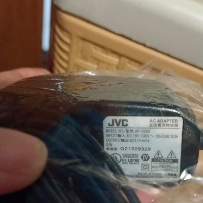 Terbaik Charger Adaptor Handycam Jvc Gr D240 / D244 / D246 / D247 / D250, Dll Terlariss 