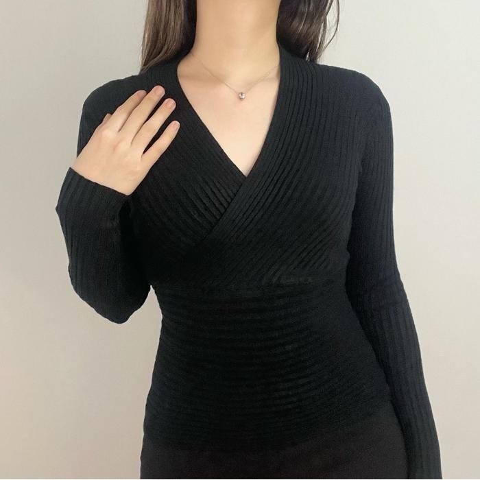 Ellie Top Baju Atasan Wanita Rajut lengan Panjang Kasual Seksi V-Neck Outfit Remaja Natal