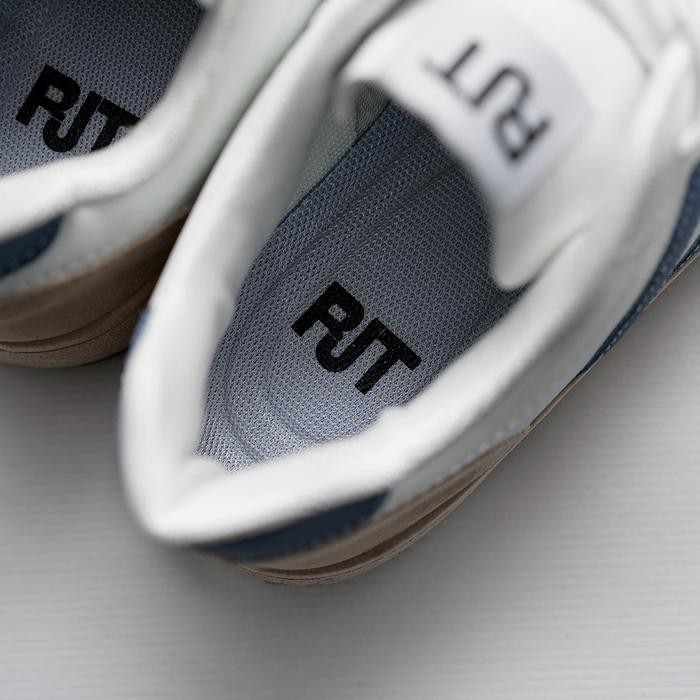 READY RJT Store Sepatu Pria Keren Dewasa Terbaru Untuk Olahraga D10 Sporty Casual Sneaker Shoes