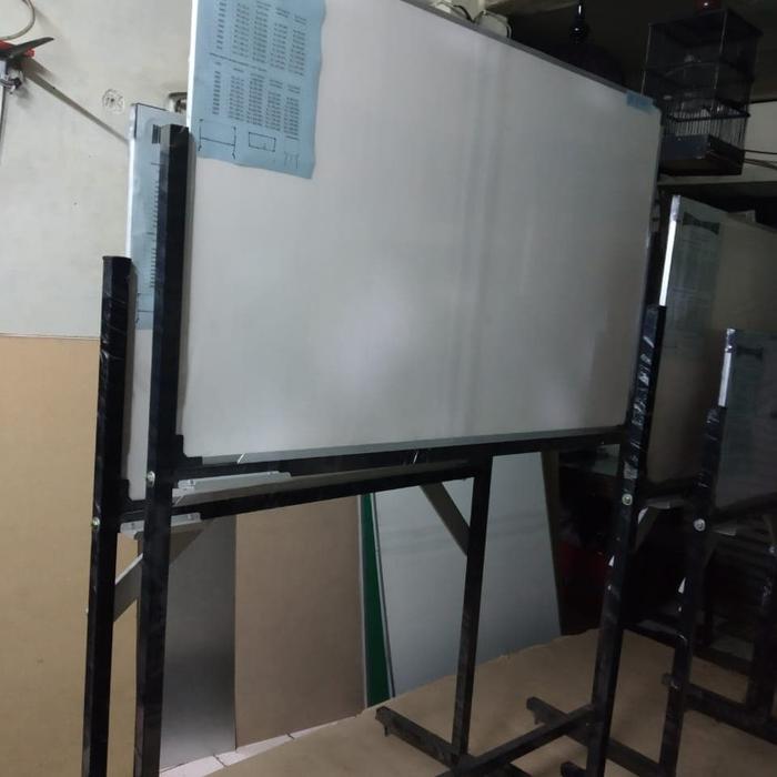 White Board 90 X 120 Stand Roda