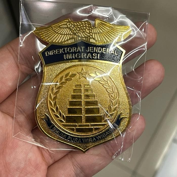 Pin Lencana Kewenangan IMIGRASI Lencana Kewenangan Kemenimipas Bidang Keimigrasian