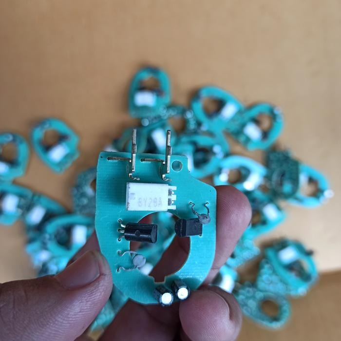 Laris Ic Pcb Otomatis Retrack Spion Toyota Alphard Harrier Terlariss 