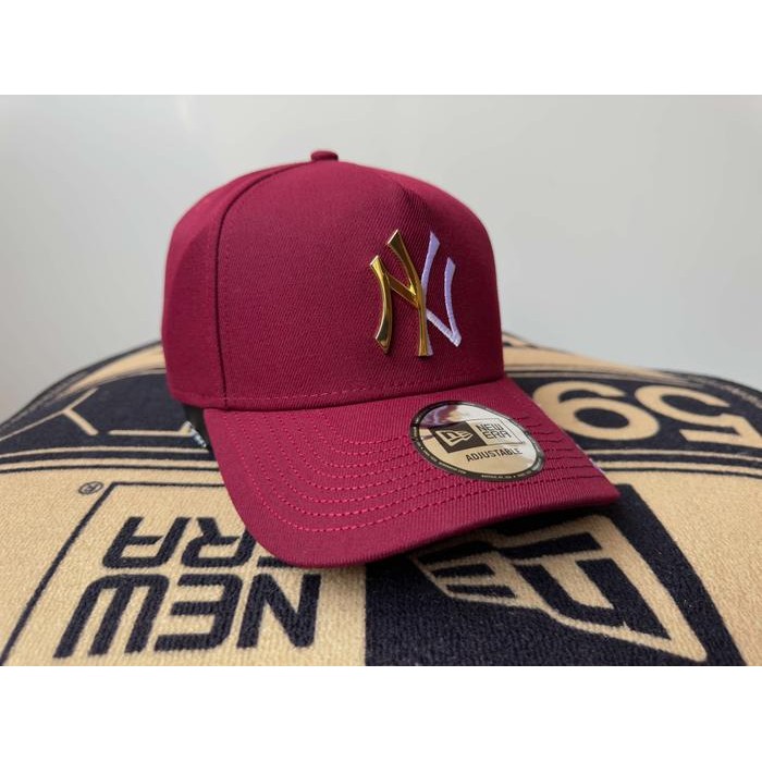 Topi New Era 9Forty A-Frame New York Yankees Red Half Gold Cap