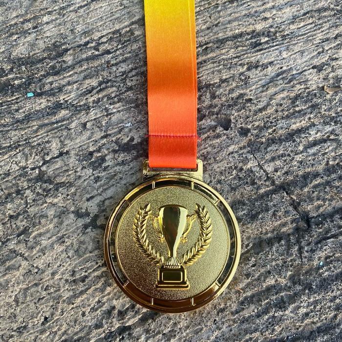 Medali Bahan Logam Motif Piala #An05 Terlaris