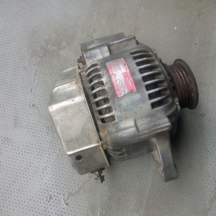 alternator dinamo pengisian Suzuki Baleno th 2000