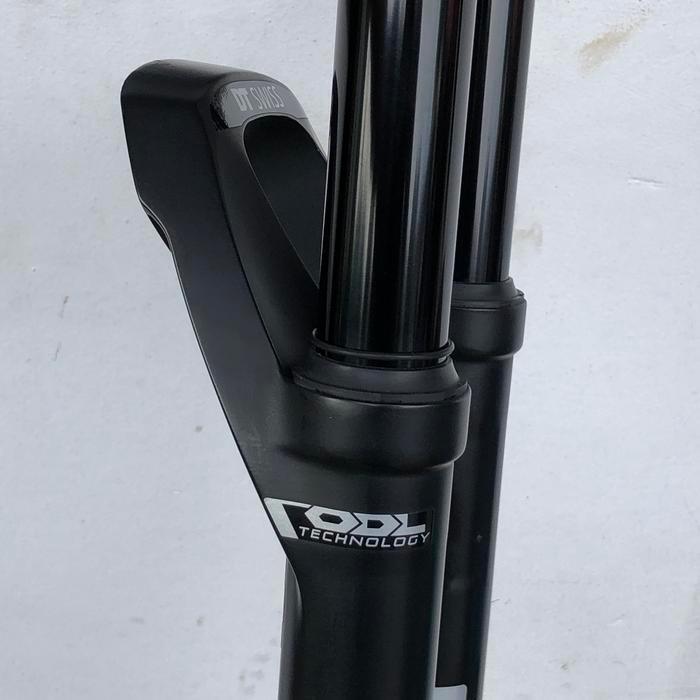 Fork Shockbreaker Mtb 27.5 Dt Swiss Travel 140 Ta 15 X 100 Xc Black