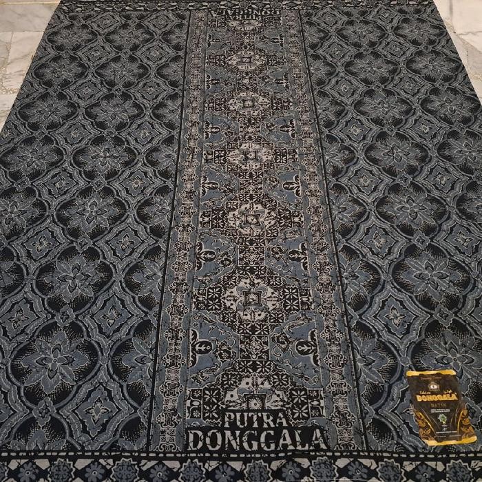 Sarung DONGGALA BATIK kembaran murmer halus