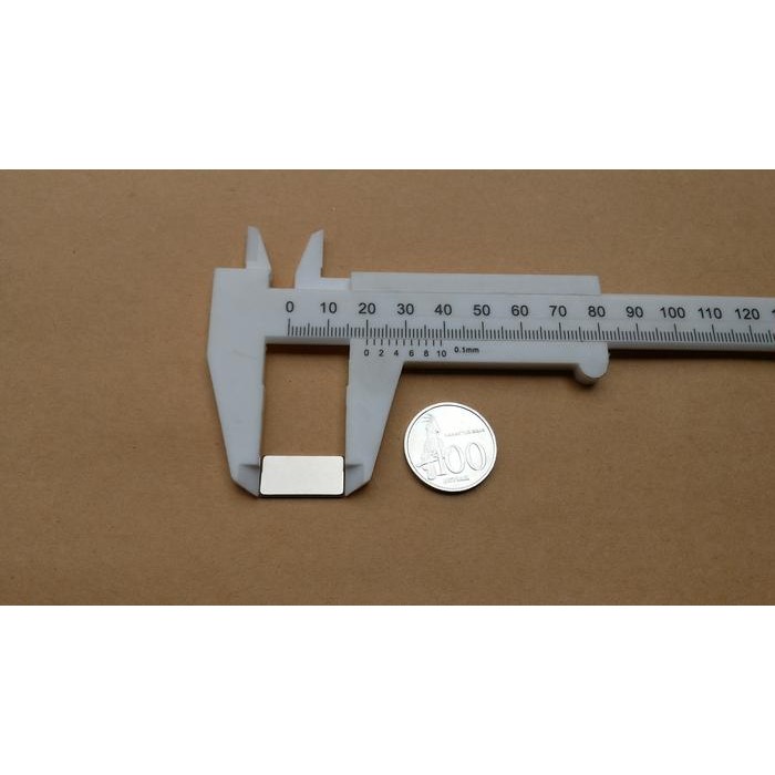 N52 Magnet Neodymium Batang Kotak 20X10X1,5 Mm