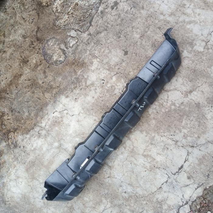 Rear bumper bracket Nissan X-Trail T30 85066-8H300