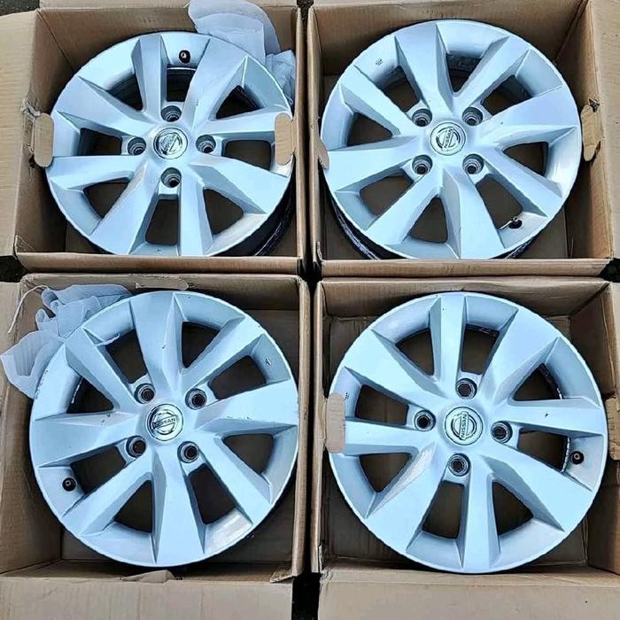4 velg R15 PCD 4 X 114 Original Nissan Livina. kijang ss carry avanza xenia panther futura confero w