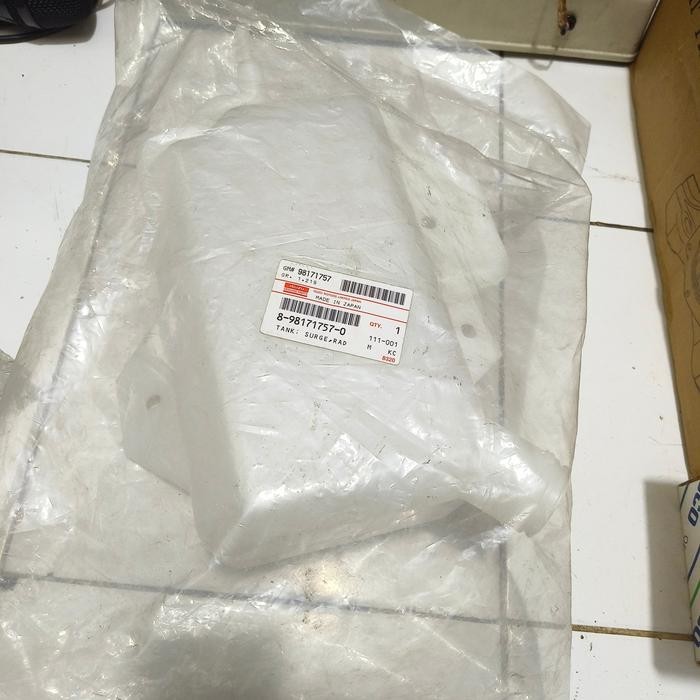 Tangki Tabung Cadangan Air Radiator Isuzu Giga