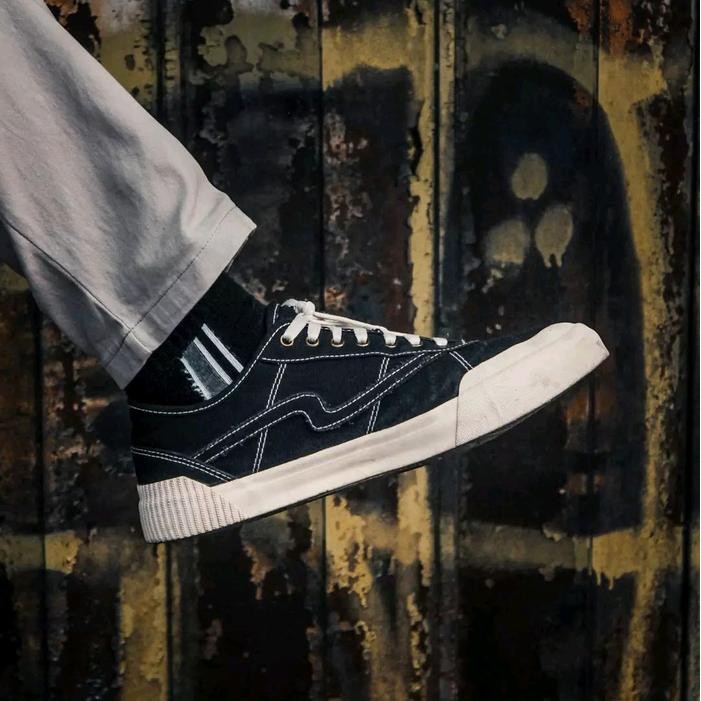 Patrobas Equip Low Black White - Sepatu Kasual Casual Shoes Best Seller