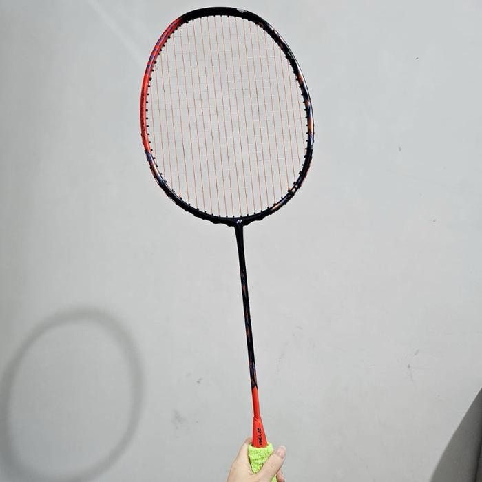 Raket Badminton astrox 77 pro 4u g5