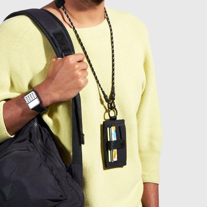 Pilihan- Syma. Zipp Lanyard Wallet Black