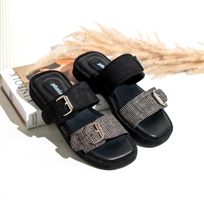 Pilihan- Pluvia Kyrana Sandal Tali Wanita Platform Sandals Karet