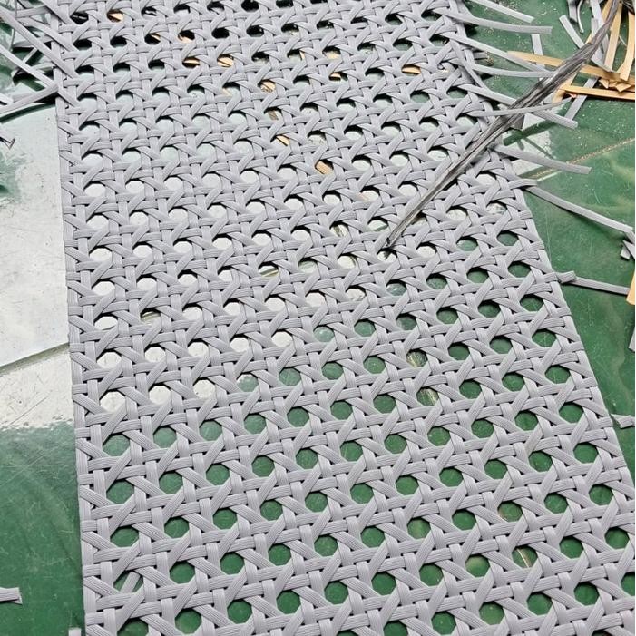 Anyaman Rotan Sintetis Lembaran Motif Kembang Tanjung Berkualitas