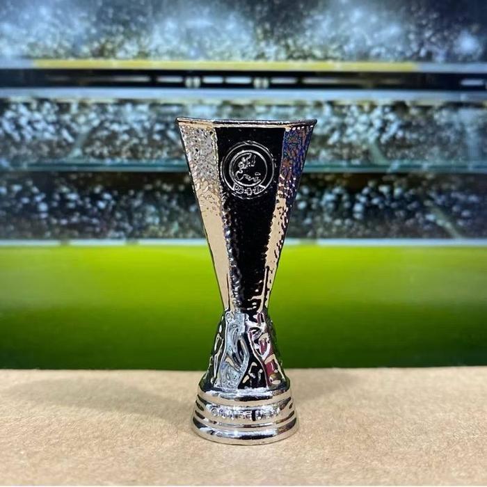 Miniatur Trofi Piala La Eropa - Piala Mini - Mini Trofi - Piala Trofi Kecil Koleksi Football Trophy