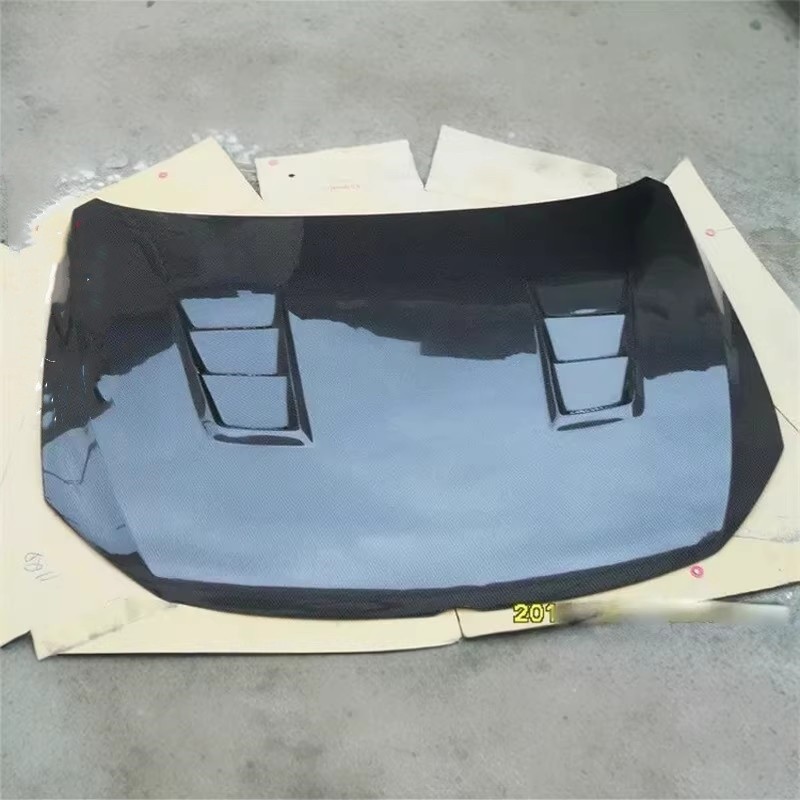 FOR VOLKSWAGEN VW SAGITAR JETTA 2012-2018 CONVERT WET CARBON FIBER ENGINE HOOD ENGINE COVER ASSEMBLY