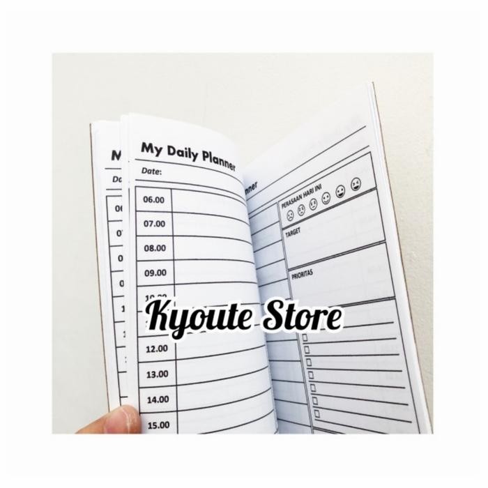 

Jual Rugi! Paket 3 Buku Simple Planner Daily Weekly Monthly Kyoute Agenda Rencana