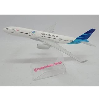 Miniatur Diecast Pesawat GARUDA INDONESIA ( 737 -2 )