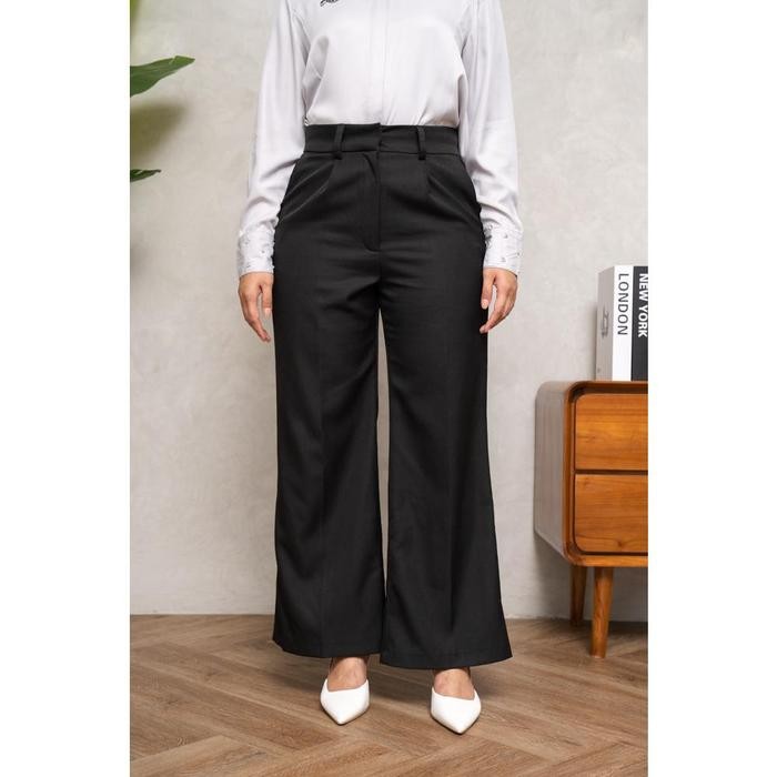 k4un- Wearing Klamby - Ara Pants Jet Set