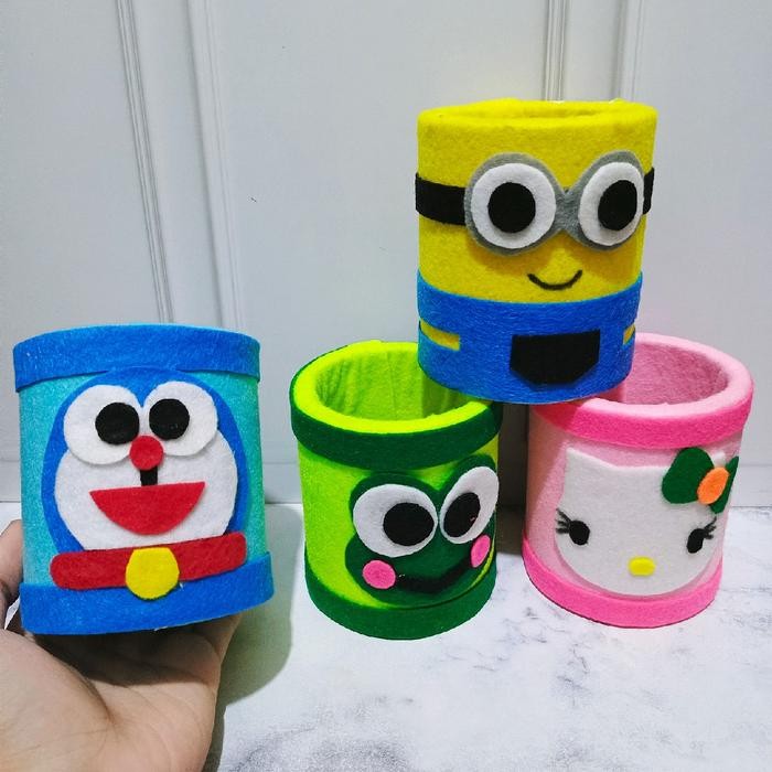 Prakarya / Kerajinan Tempat Pensil dari kain flanel