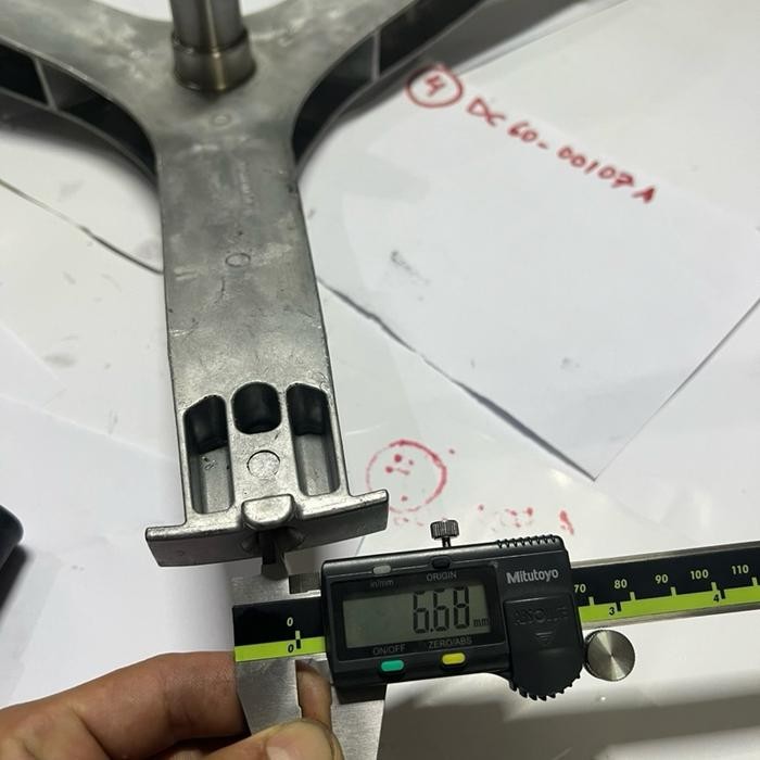 Segitiga mesin cuci front loading WW80J42G0IW WW80J54E0BW kode DC60-00107A