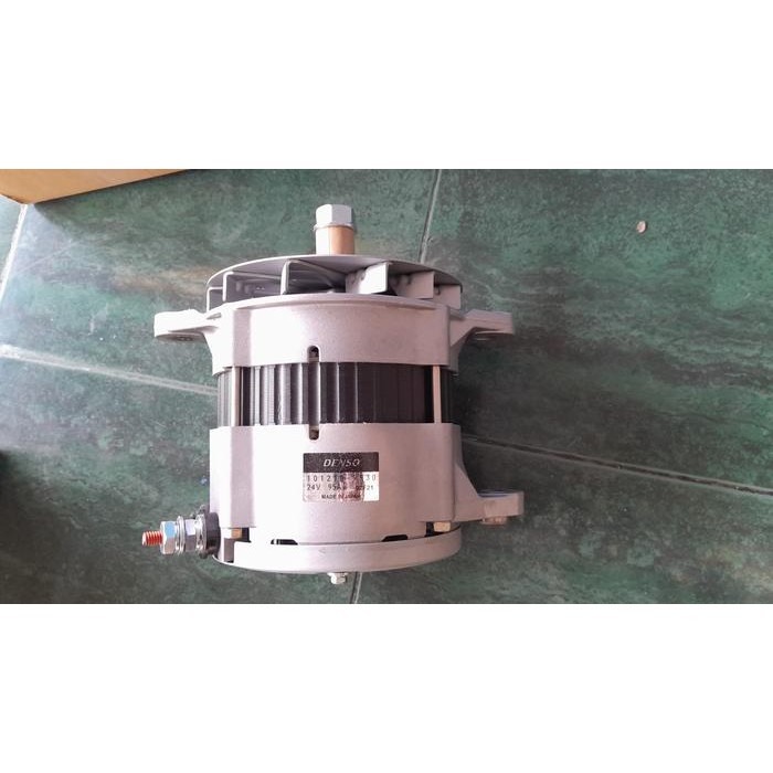 Alternator Denso 24V 95A