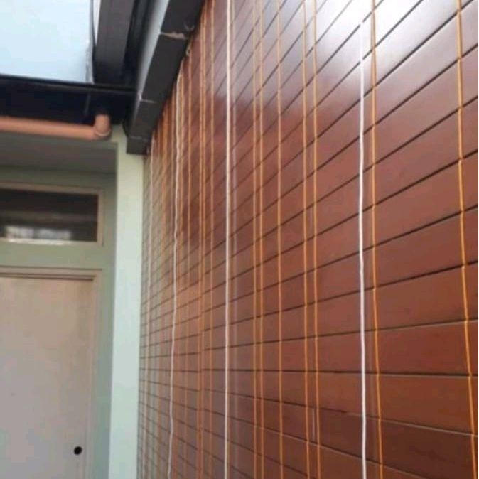 tirai pvc outdoor penghalang tampias hujan dan panas