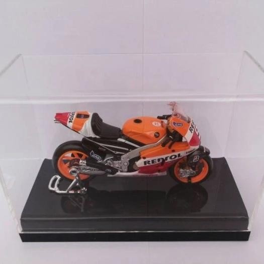 Box akrilik miniatur motor skala 1:18 (hanya box,tanpa miniatur)