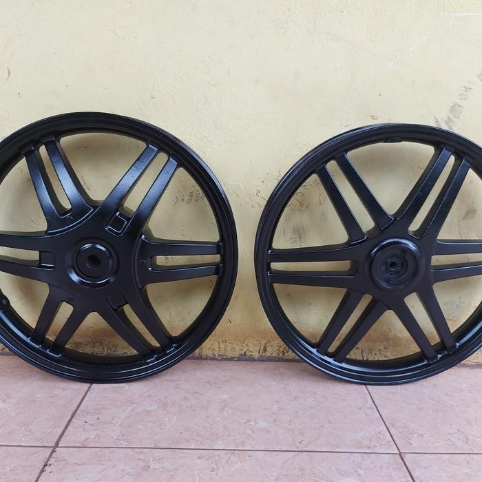velg suzuki spin lama gigi 18 original