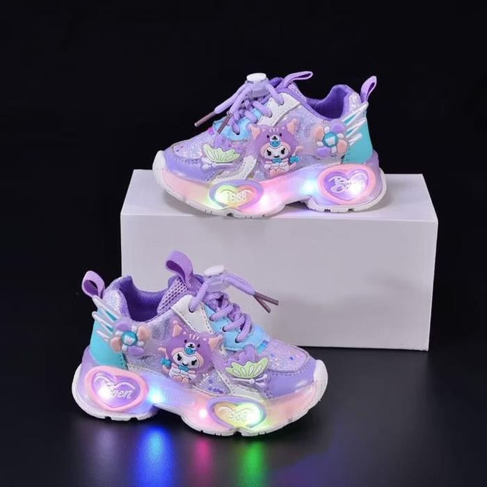 

Dogu - Sepatu Anak Kuromi LED Premium/Sepatu Anak Perempuan Cewek Fashion/Sepatu Sneakers Anak