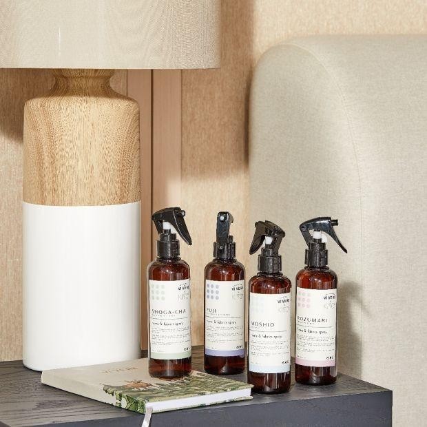 lc2e- Vivere Pengharum Ruangan Dan Fabric Room Spray Kiyo Moshio 250Ml