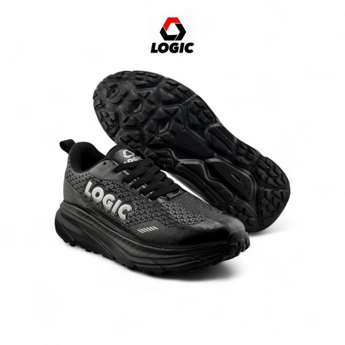 Logic Sepatu Running Pria FullBlack Series Klassy