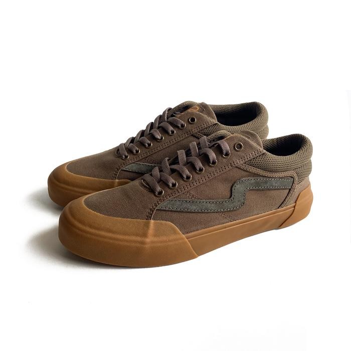 Patrobas Cloud Olive Gum Sneakers