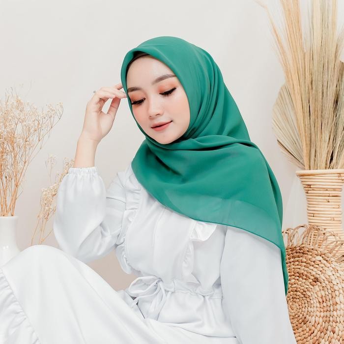 Pilihan- Jilbab Segi Empat Jilbab Harian Hijab Harian Hijau Tosca