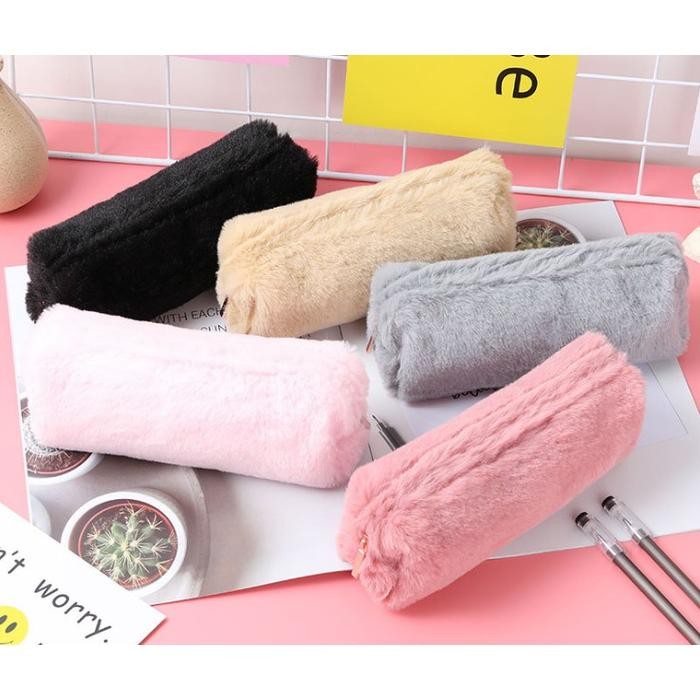 

OJ Tempat Pensil BULU / Kotak Pensil BULU Halus / Tempat Alat Tulis Bulu Beludru Halus / Tepak Bulu