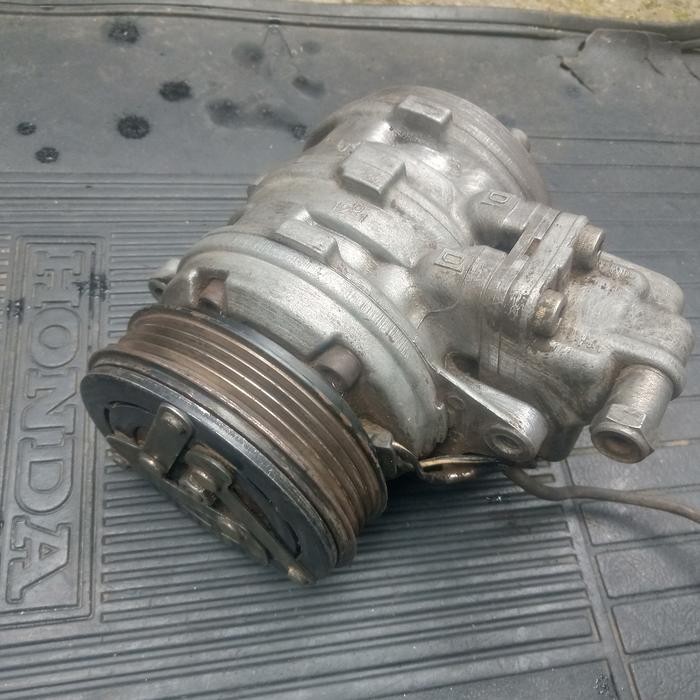 kompresor AC Suzuki Baleno th 2000