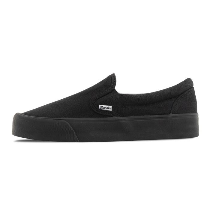 Pilihan- Sepatu Thunderbear - Slip On Voltaire Full Black Canvas Flat Shoes Pria