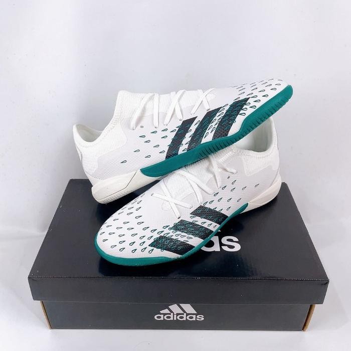 Sepatu Futsal Adidas Predator Freak .3 Low EQT White Green IN